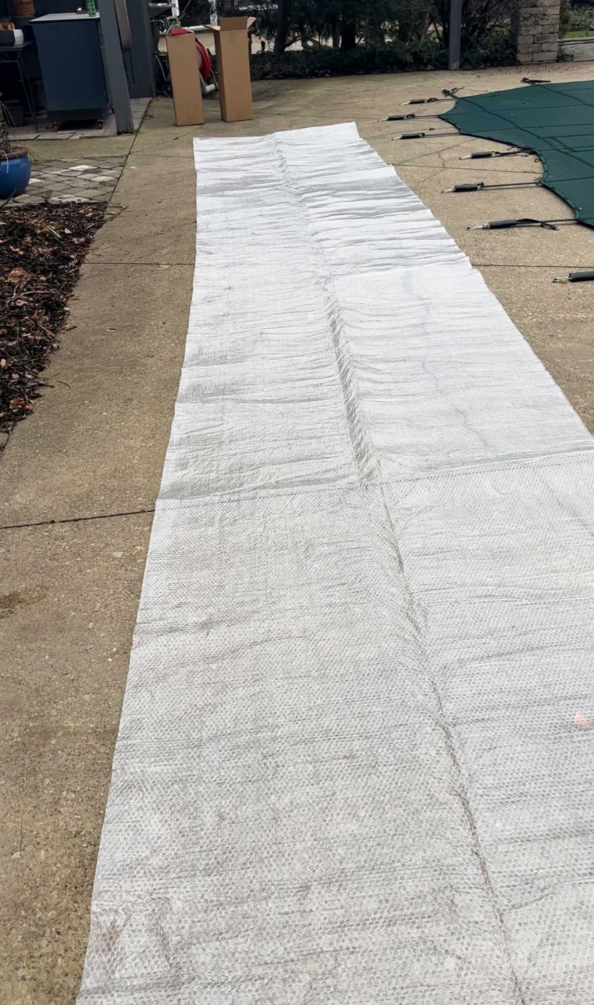 Insulating a Greenhouse with Bubble Wrap HowTo w/ Photos