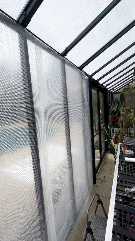insulating-greenhouse-with-bubble-wrap